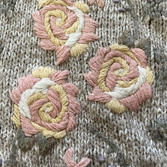 Vtg Cottage Hand knitted Womens Sweater Ramie Embroidered Flower Grandma M Cozy - Picture 7 of 8